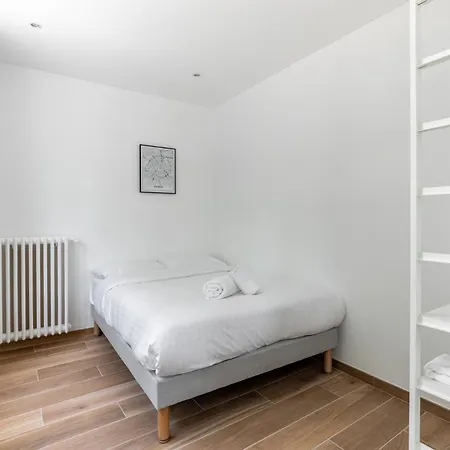 Nouvel Cosy Montparnasse *