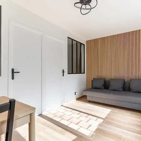 Nouvel Cosy Montparnasse *